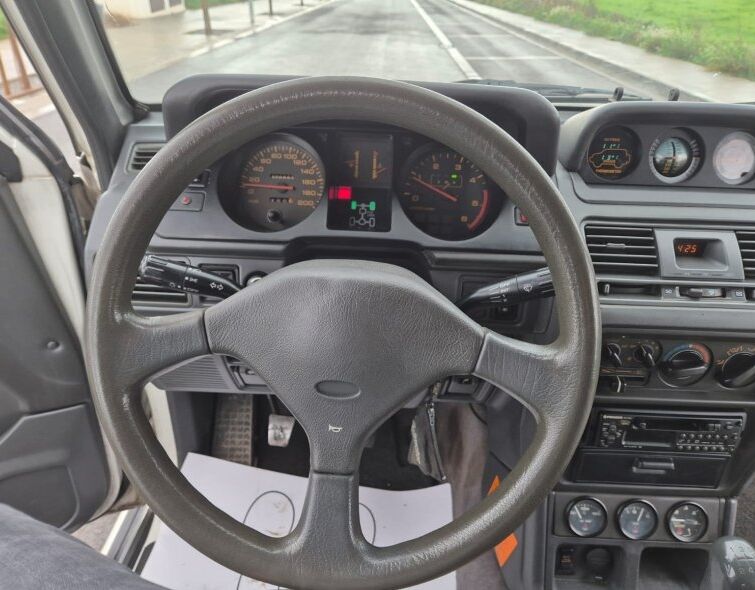 MITSUBISHI  MONTERO 4X4 ***IMPECCABLE***